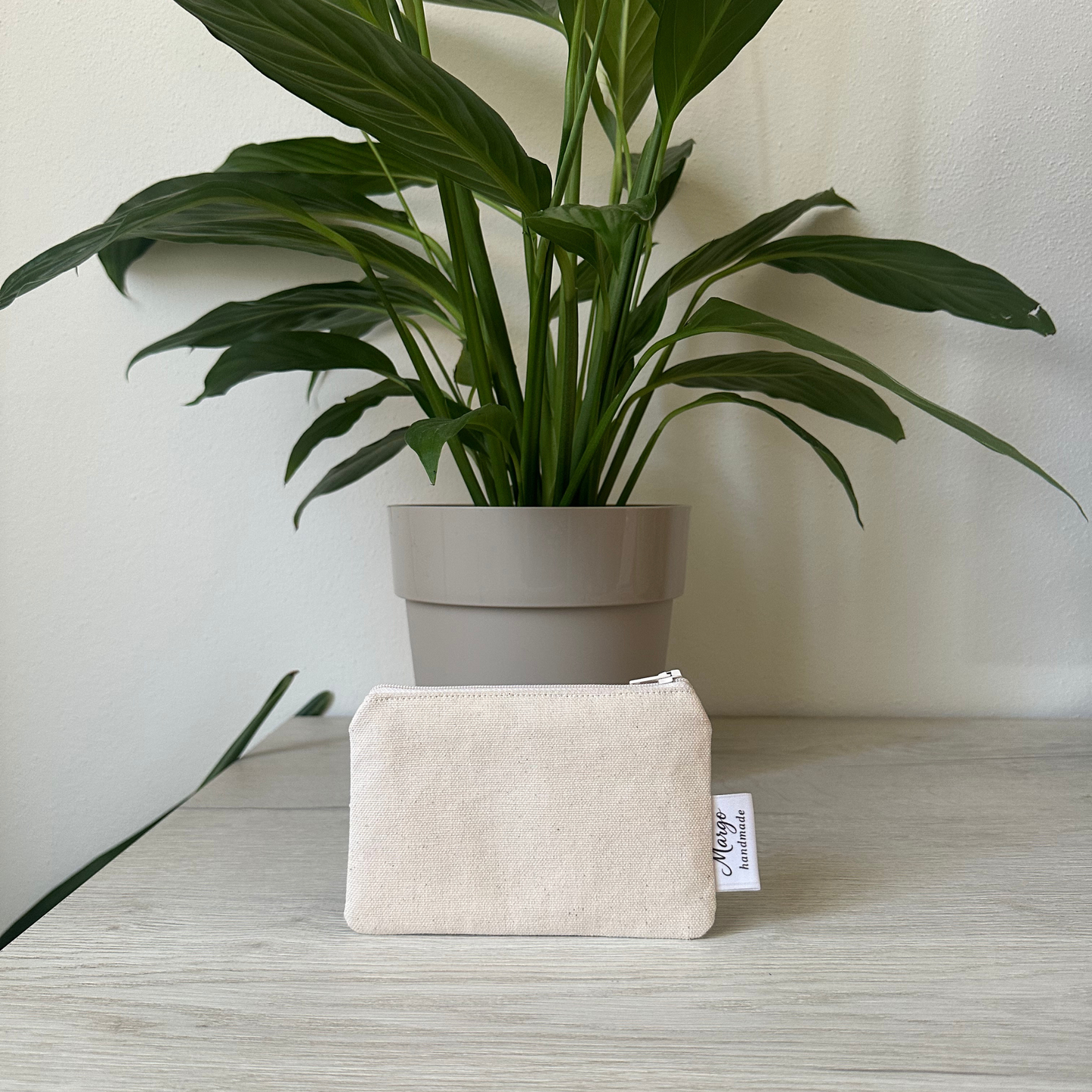 Pochette Petite con Cuoricino Ricamato